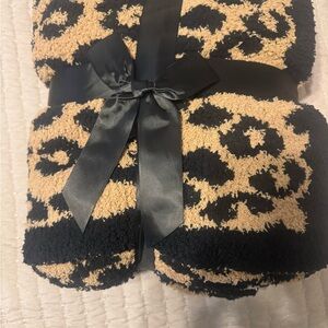 Leopard Print Throw Blanket